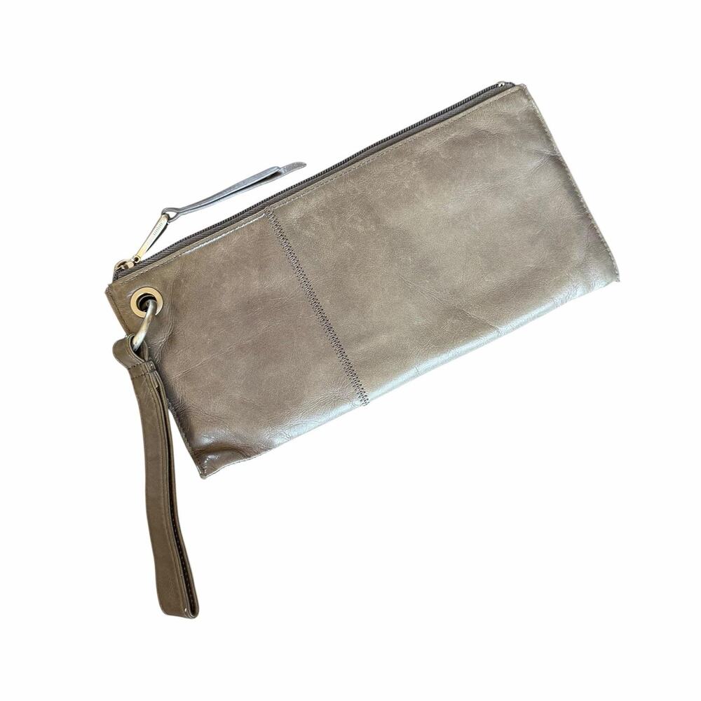 Hobo Vida Clutch Wristlet Womens Small Taupe Leather Zip Pouch Grommet Strap